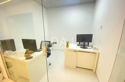 مكتب - غرفة نوم - 1 حمام للايجار في مبنى هوريزون - بورسعيد - ديرة - دبي