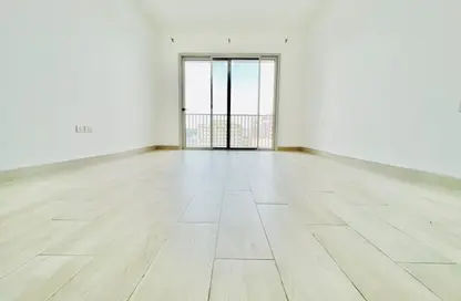 Apartment - 1 Bathroom for rent in NR 4 - International City Phase 2 - Al Warsan 4 - Al Warsan - Dubai