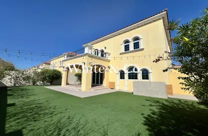 Villa - 3 Bedrooms - 4 Bathrooms for rent in District 7 - Jumeirah Park - Dubai