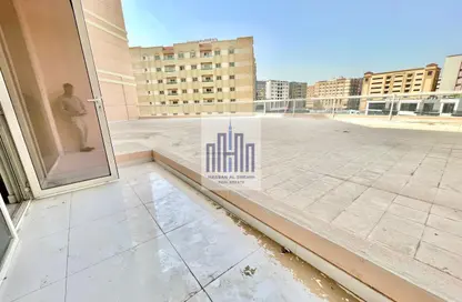 شقة - 2 غرف نوم - 3 حمامات للايجار في بناية مويليح 3 - مويلح - الشارقة