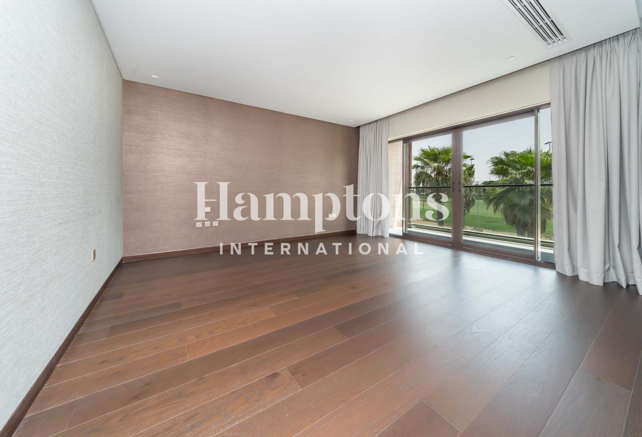 Full Golf View | G+2 | Fendi Villa photo 8
