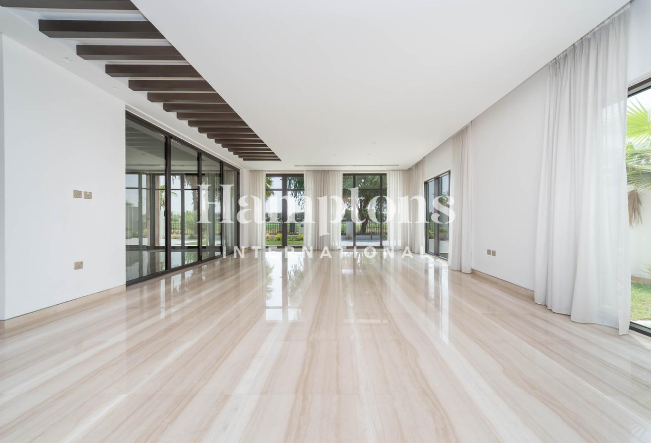 Full Golf View | G+2 | Fendi Villa photo 2