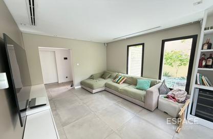 Villa - 4 - 4 for sale in Springs 2 - The Springs - Dubai