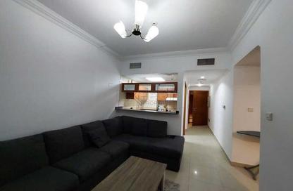 Apartment - 1 - 1 for rent in Manchester Tower - Dubai Marina - Dubai