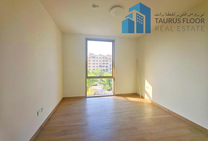 130677636 - Property Image 3