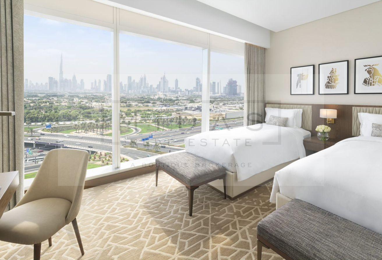 Spacious I Near Mall I Skyline Views photo 9