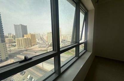 Apartment - 2 Bedrooms - 3 Bathrooms for rent in Business Tower - Al Majaz 2 - Al Majaz - Sharjah