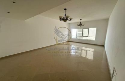 Apartment - 2 - 4 for rent in Al Majaz 3 - Al Majaz - Sharjah