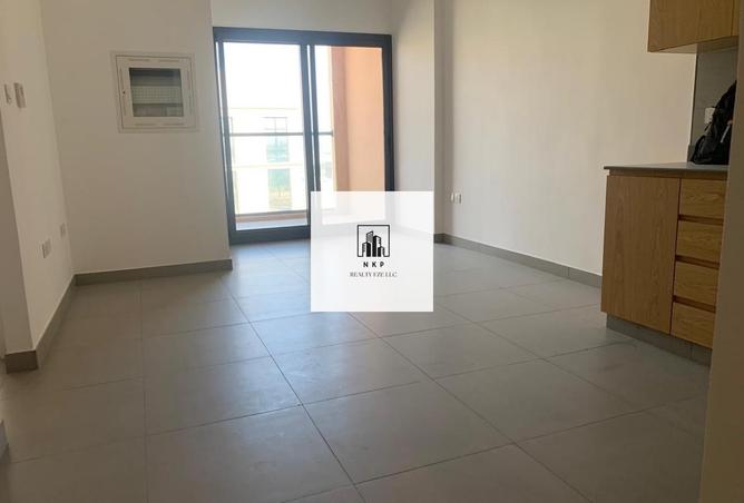 76993767 - Property Image 2