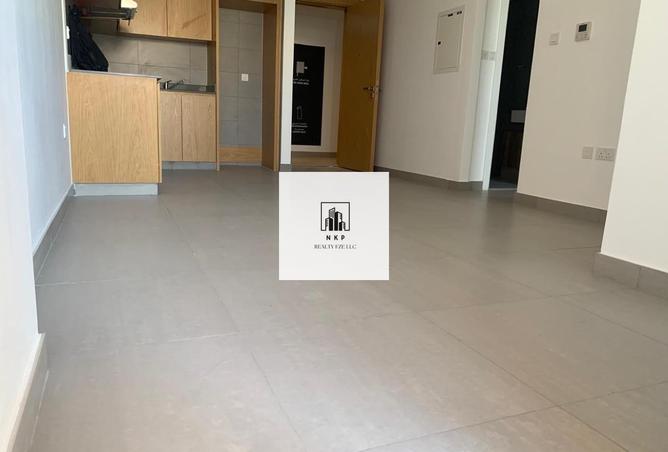 76993767 - Property Image 3