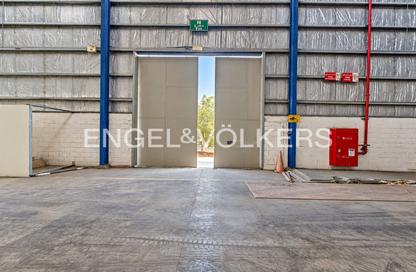 Warehouse - Studio - 1 for rent in Dubai Investment Park 1 (DIP 1) - Dubai Investment Park (DIP) - Dubai