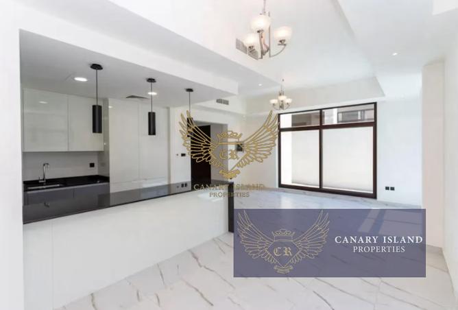 103705315 - Property Image 2