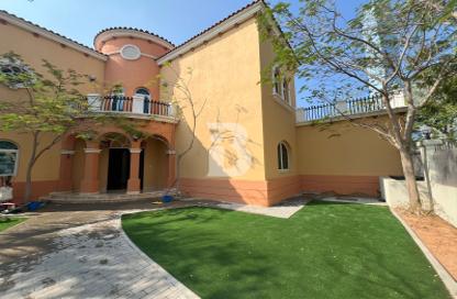 Villa - 5 - 7 for rent in District 2 - Jumeirah Park - Dubai