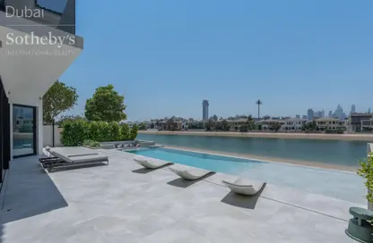 Villa - 5 Bedrooms - 6 Bathrooms for sale in Garden Homes Frond L - Garden Homes - Palm Jumeirah - Dubai