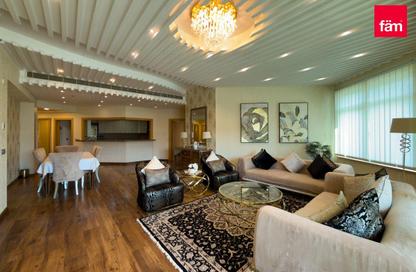 Apartment - 3 Bedrooms - 4 Bathrooms for sale in Al Khudrawi - Shoreline Apartments - Palm Jumeirah - Dubai