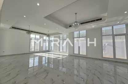 Villa - 5 Bedrooms - 6 Bathrooms for rent in Nad Al Sheba 4 - Nad Al Sheba - Dubai
