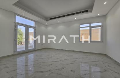 Villa - 5 Bedrooms - 6 Bathrooms for rent in Nad Al Sheba 4 - Nad Al Sheba - Dubai