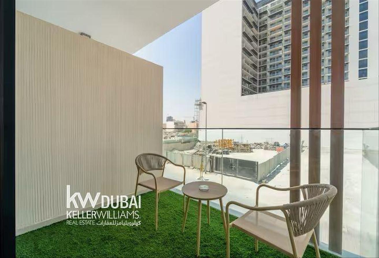 Furnished Studio | Balcony | Flexible Cheques photo 5