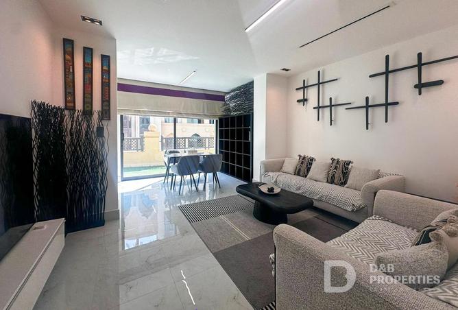 77776843 - Property Image 2