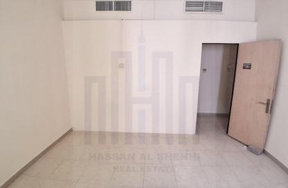 Apartment - 1 - 1 for rent in Fire Station Road - Muwaileh - Sharjah