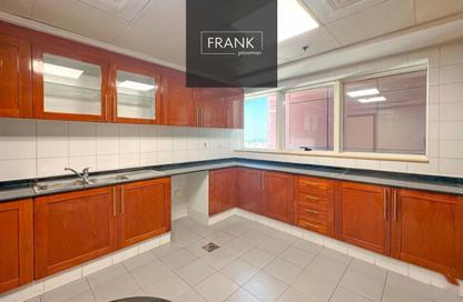 Apartment - 3 Bedrooms - 5 Bathrooms for sale in Dubai Jewel Tower - Dubai Internet City - Dubai Apartment - 3 Bedrooms - 5 Bathrooms for sale in Dubai Jewel Tower - Dubai Internet City - Dubai
