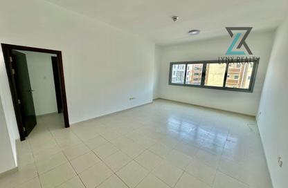 Apartment - 1 - 2 for rent in Al Waleed 5 Building - Al Karama - Bur Dubai - Dubai Apartment - 1 - 2 for rent in Al Waleed 5 Building - Al Karama - Bur Dubai - Dubai