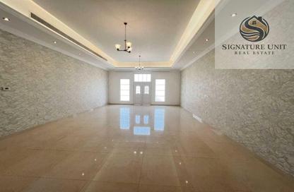 Villa - 4 Bedrooms - 6 Bathrooms for rent in Nad Al Sheba 4 - Nad Al Sheba - Dubai Villa - 4 Bedrooms - 6 Bathrooms for rent in Nad Al Sheba 4 - Nad Al Sheba - Dubai