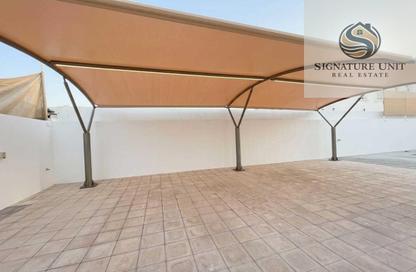 Villa - 4 Bedrooms - 6 Bathrooms for rent in Nad Al Sheba 4 - Nad Al Sheba - Dubai