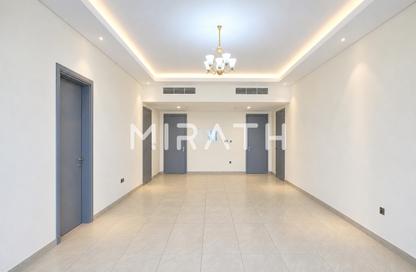 Apartment - 1 - 2 for rent in Al Hudaiba Mall - Al Hudaiba - Bur Dubai - Dubai