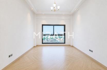 Apartment - 1 - 2 for rent in Al Hudaiba Mall - Al Hudaiba - Bur Dubai - Dubai