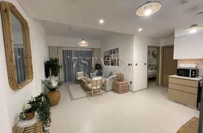 Apartment - 1 Bedroom - 1 Bathroom for sale in Burj Royale - Downtown Dubai - Dubai