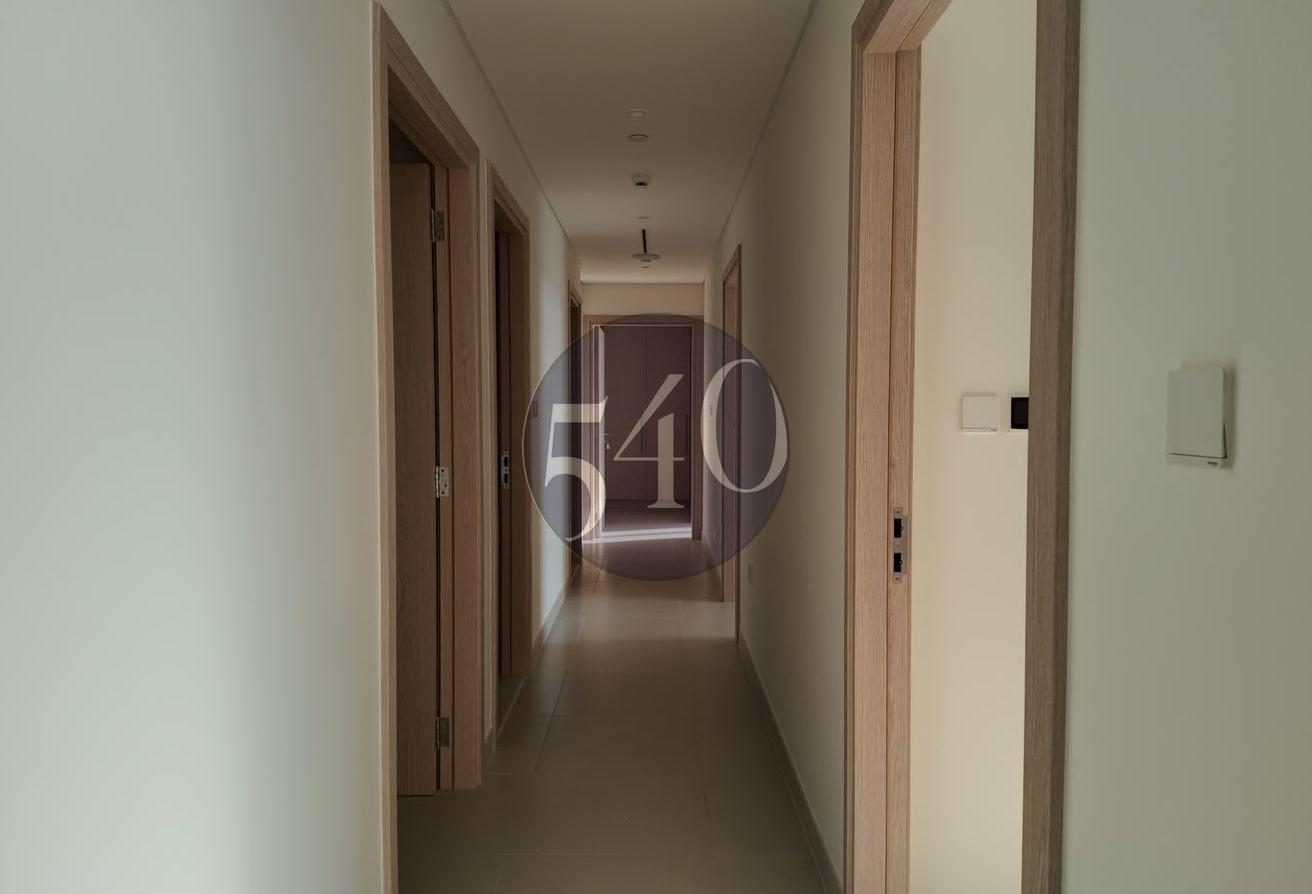 Brand New 3BR | Golf View | AED 290K | Golf Height photo 11