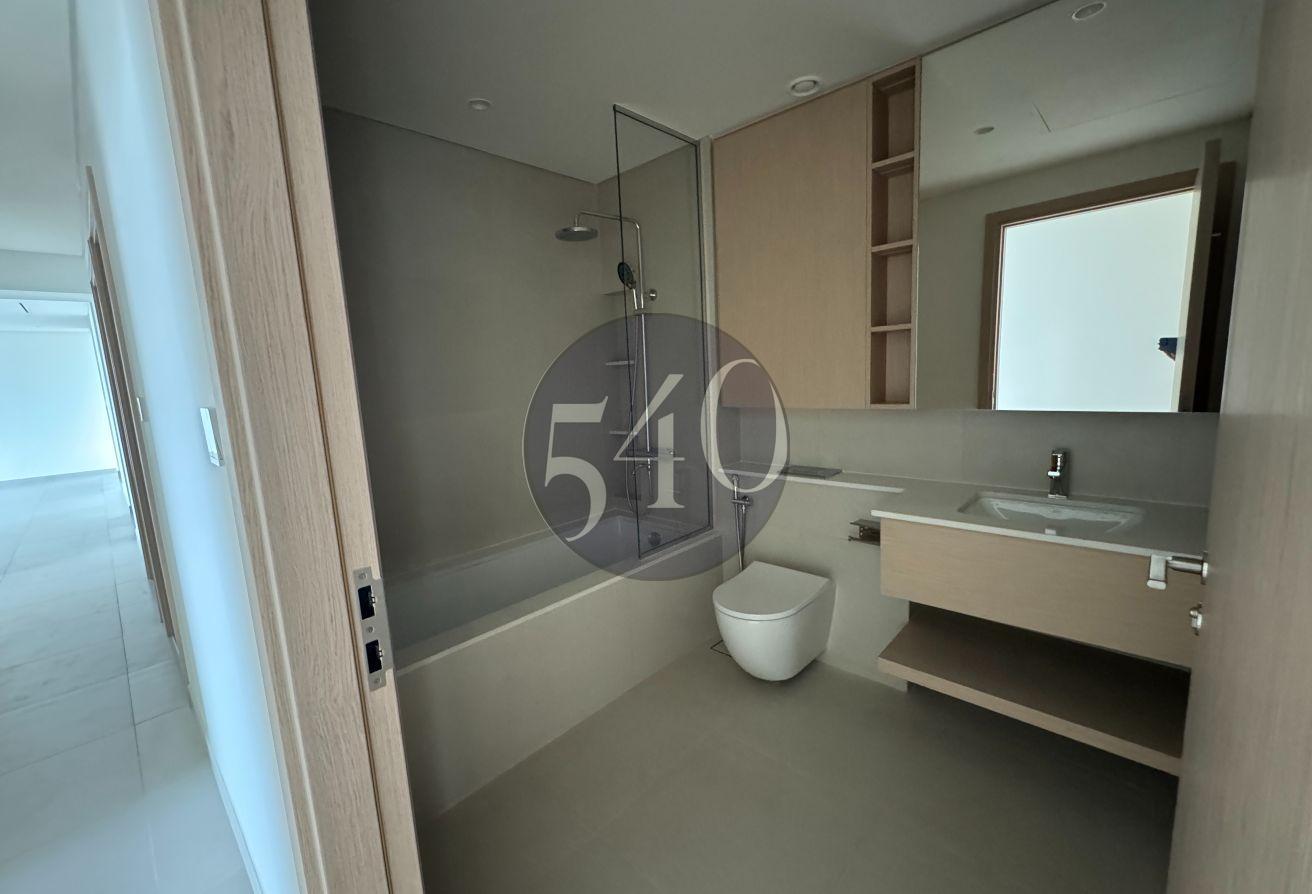 Brand New 3BR | Golf View | AED 290K | Golf Height photo 16