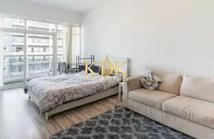 Apartment - 1 Bathroom for rent in Royal Residence 2 - Royal Residence - Dubai Sports City - Dubai