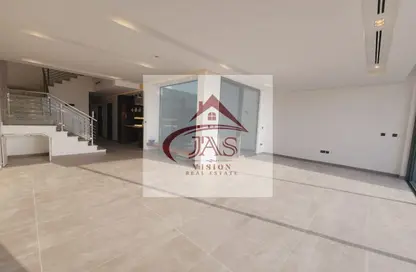 فيلا - 4 غرف نوم - 6 حمامات للايجار في غرب الفرجان - الفرجان - دبي
