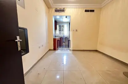 Apartment - Studio - 1 Bathroom for rent in Fire Station Road - Muwaileh - Sharjah