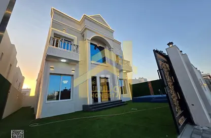 Villa - 5 Bedrooms - 7 Bathrooms for sale in Al Yasmeen 1 - Al Yasmeen - Ajman