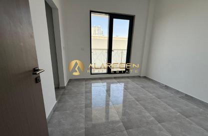 Apartment - 3 Bedrooms - 3 Bathrooms for rent in Marah Building - International City Phase 2 - Al Warsan 4 - Al Warsan - Dubai