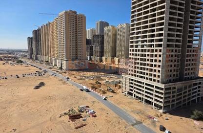 Apartment - 2 Bedrooms - 2 Bathrooms for sale in Golf Tower - Emirates City - Ajman