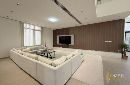 Villa - 5 - 7 for rent in Al Aweer 1 - Al Aweer - Dubai