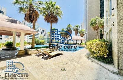 Apartment - 2 Bedrooms - 3 Bathrooms for rent in Capital Plaza Tower B - Capital Plaza - Corniche Road - Abu Dhabi