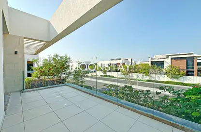 Villa - 4 Bedrooms - 5 Bathrooms for sale in West Yas - Yas Island - Abu Dhabi