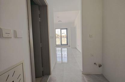 Apartment - 1 Bedroom - 1 Bathroom for rent in Marah Building - International City Phase 2 - Al Warsan 4 - Al Warsan - Dubai