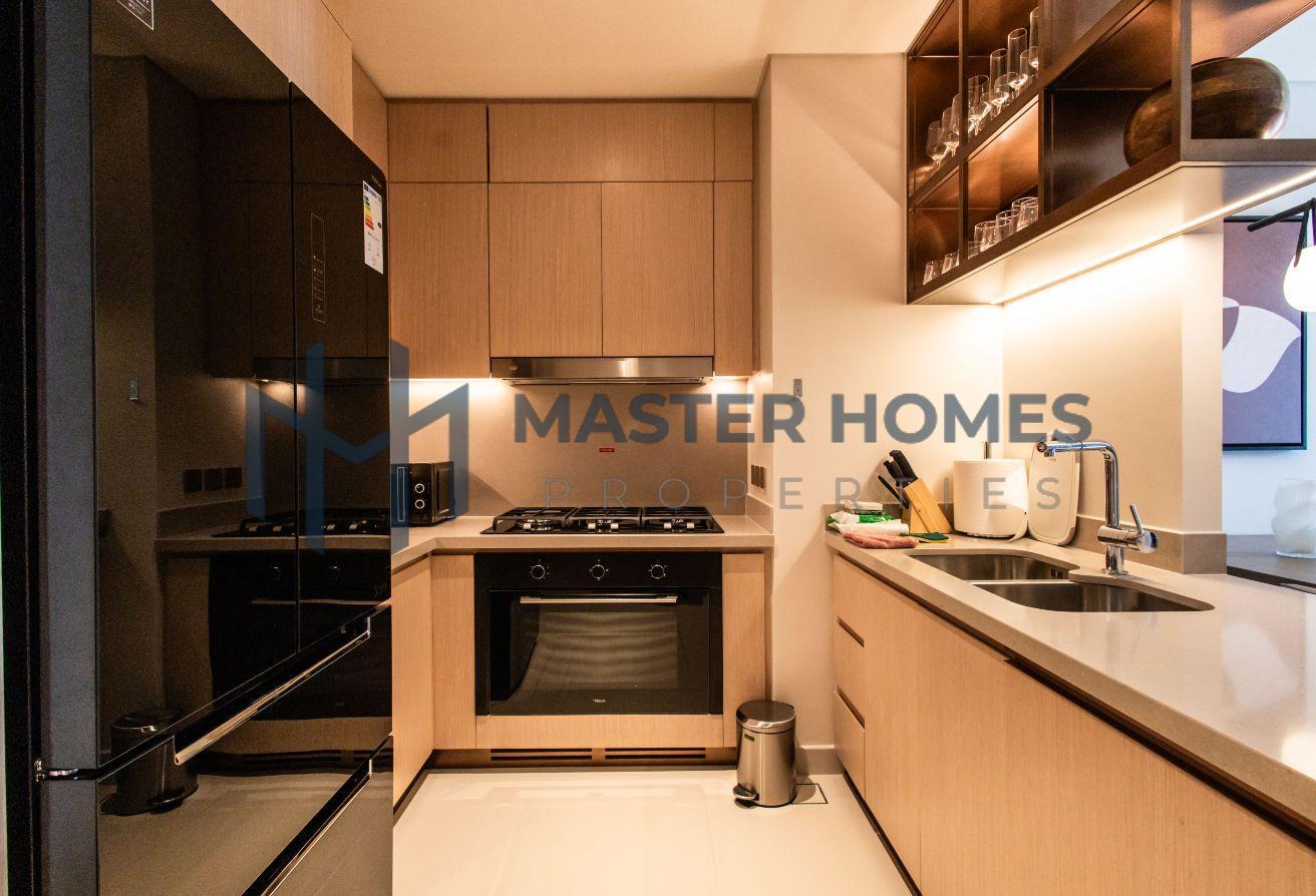 Luxury 3BR | Burj Khalifa View | Prime Location photo 7