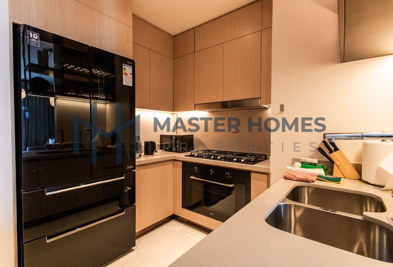 Luxury 3BR | Burj Khalifa View | Prime Location photo 6