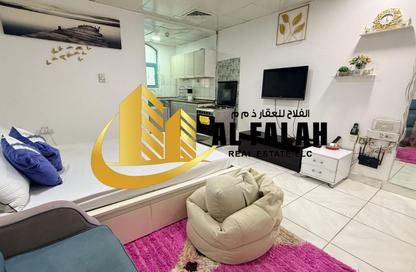 Apartment - Studio - 1 for rent in Al Khan Corniche - Al Khan - Sharjah