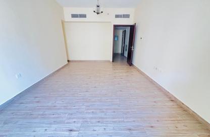 Apartment - 1 Bedroom - 2 Bathrooms for rent in Muwailih Building - Muwaileh - Sharjah