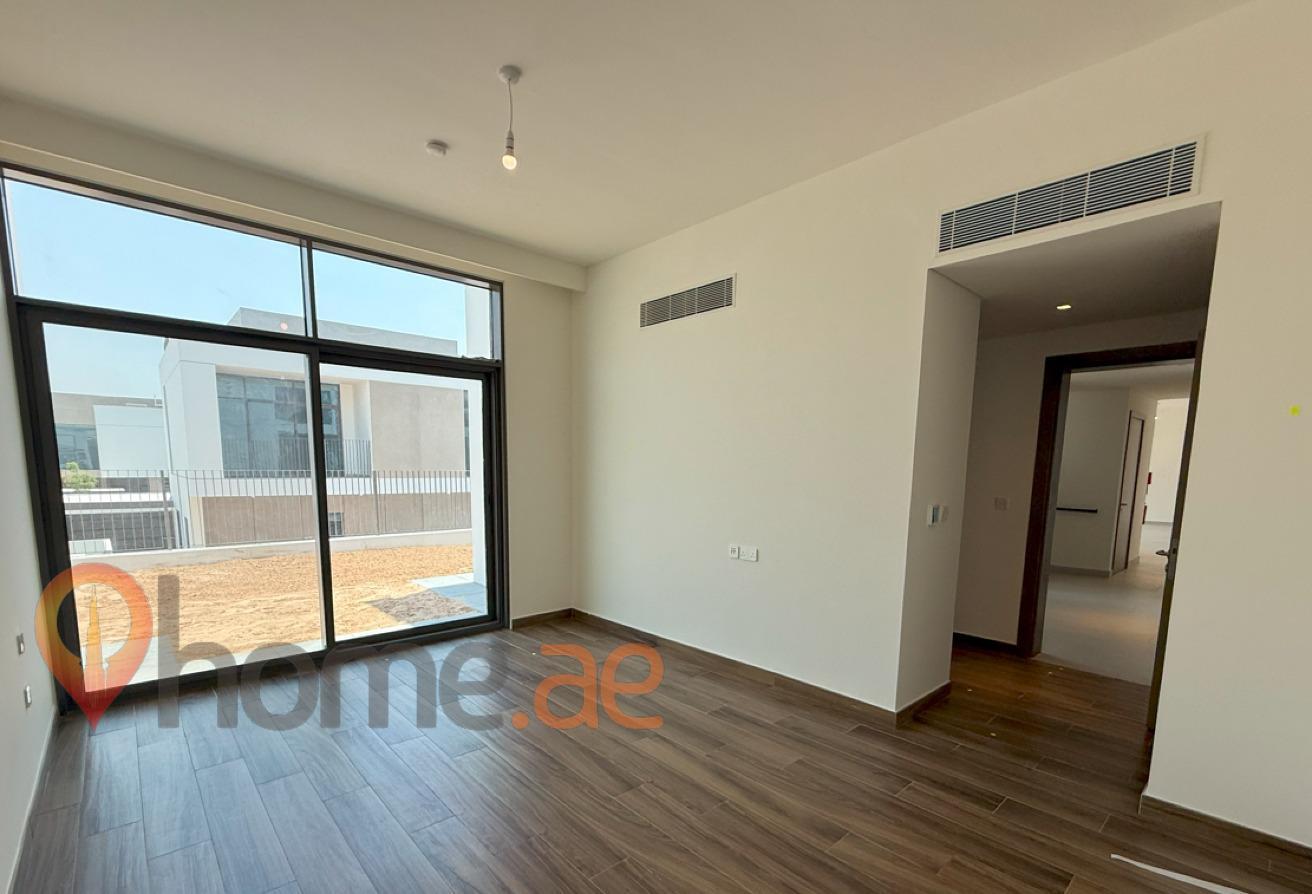 Maid + Study | Standalone | Near Park | Brand New photo 13