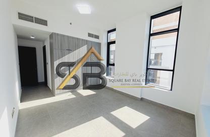 Apartment - 2 - 3 for rent in Iltemas Residence - Jumeirah Garden City - Al Satwa - Dubai