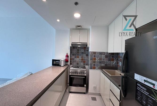 126091002 - Property Image 2